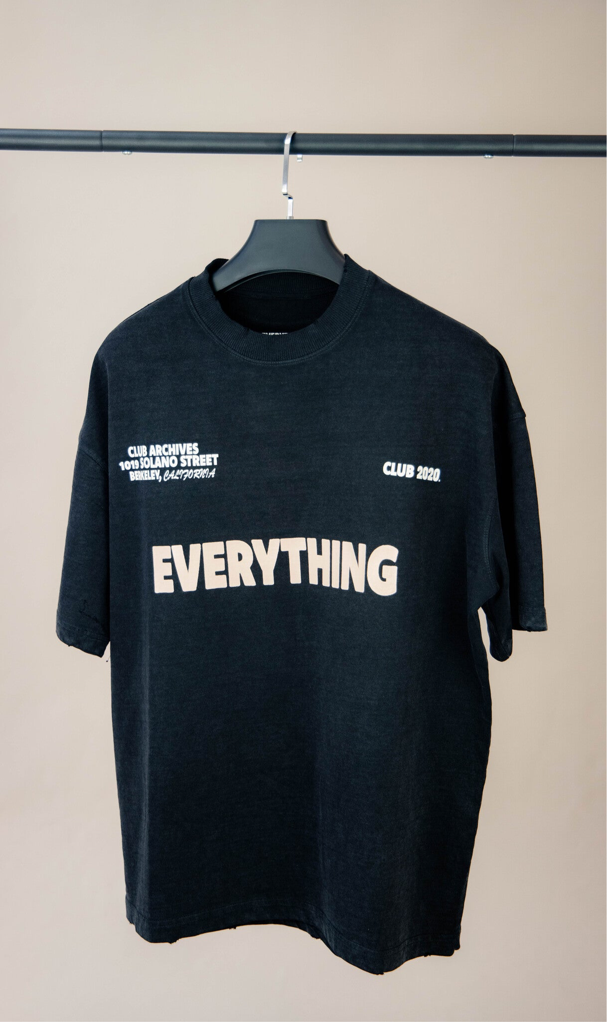 EVERYTHING CLUB ARCHIVES T-SHIRT - BLACK